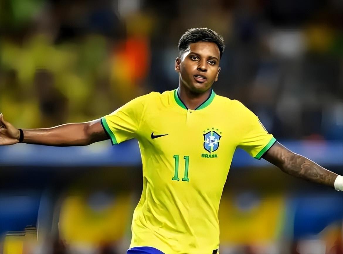 开云体育入口-喜讯！申花冬训或许会迎来久违后腰强援爆发，曾是国足获胜功臣