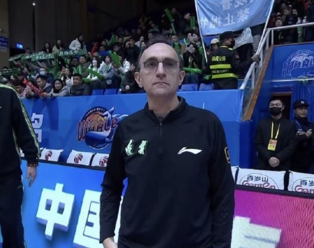 开云app-结束四连败,辽宁主帅乌戈:所有球员都有贡献,这是一场团队胜利