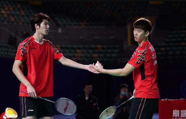 开云体育入口-全国羽毛球冠军赛半决赛 国羽一号男双不敌小将